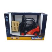 Bruter Fork Lift Vehicle LINDE 3+ Years CE